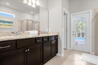 7 Bedrooms- 5,5 Bathrooms- W, Island 1937Sd - Davenport - 1
