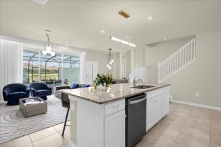 5 Bedrooms- 4,5 Bathrooms- Solterra 7538 Os - Davenport - 6