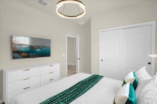 5 Bedrooms- 4,5 Bathrooms- Solterra 7538 Os - Davenport - 2