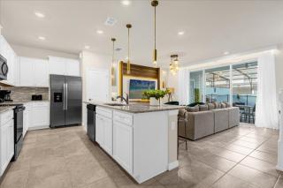 5 Bedroom- 5 Bathroom-Windsor Island 4350La - Davenport - 7