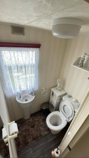 Walsh's Holiday Park - Sapphire - Coastal Caravan Breaks - Lincolnshire - 3