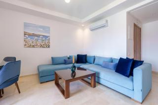 Azure Haven A Contemporary Retreat with a Luxury - 5