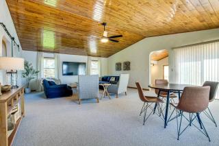 Lakefront Wisconsin Getaway Fish, Boat, Relax! - 5
