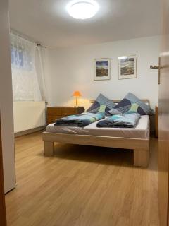 Ferien-Monteur-Wohnung am Bach im Grünen mit 3 Schlafzimmer - Hemer - 3