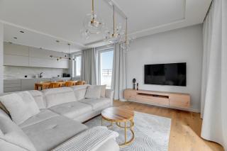 Blue Mandarin Marina - 3