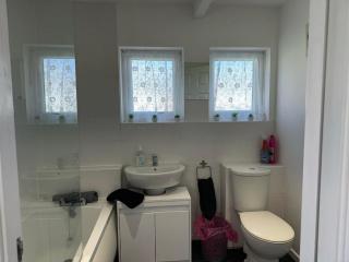 62 M&T Chalets , 2 bed detached chalet Florida holiday park Hemsby - 4