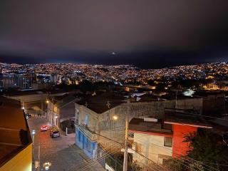 En el corazon del Cerro Alegre - 9