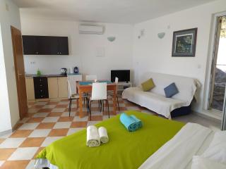 Apartmani Stine - Okrug Donji - 7