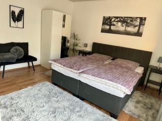 Kurstadt Apt Moderne 2ZKB Balkon-PKW- Stellplatz Check-in 7-24 h - Bad Nauheim - 1