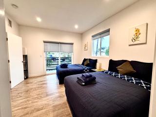 4BR/4BR modern house at Mid-city - 1