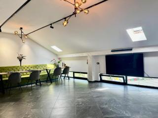 LUXURY EVENTS , oaza mirilor - Roman - 7