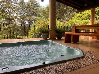 Hermosa Casa en el corazón del Bosque - Valle de Bravo - 0