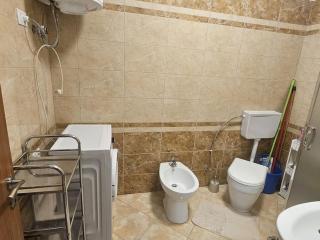 Cozy apartment with a view over the city and sea - Vlorë - 5