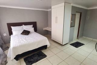 Monavy Riverside Hotels in Tzaneen - Lenyenye - 5