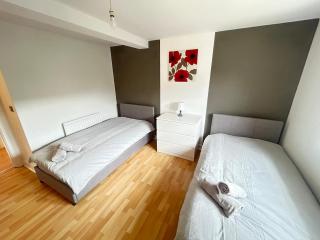 Spacious and Cosy Entire Flat - Manchester - 6