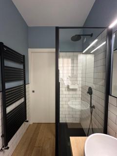 Arcola Apartment 210 - 4