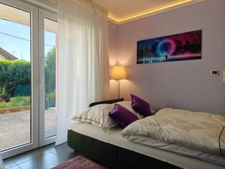 Charming apartment with Garden, Free Parking near Basel, Airport, Ger'many, France, - 3