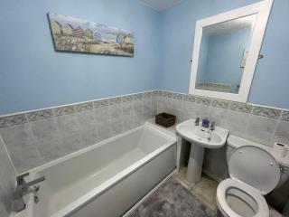 Quiet 3 bed home - Stafford - 7