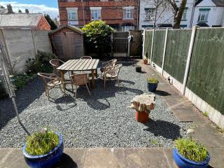Quiet 3 bed home - Stafford - 1