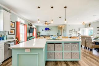 1 Mi to Marina Rockport Vacation Rental - Rockport - 3
