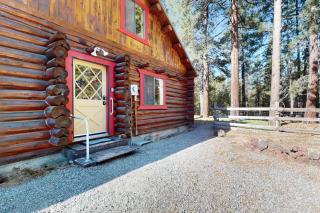 Kicking it Real Log Cabin - 9