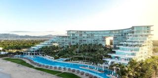 An Iconic beachfront apartment- Peninsula Resort - Nuevo Vallarta - 0