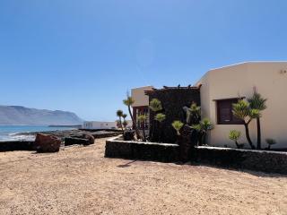Flor de Cactus, La Graciosa - Caleta de Sebo - 7