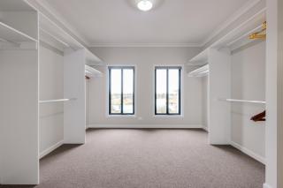 StayAU Spacious 6BR House with Pool Table Urban Home - 2