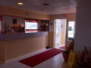 Travelers Inn - Belleville - 6