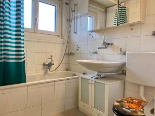 Budget Chalet at Lucerne City! - Lucerne - 4