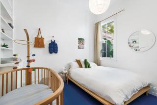 A Designer Terrace House by Edinburgh Gardens - Melbourne - 5