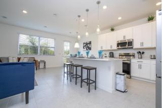 Cozy 3Bd with Free Waterpark at Enclaves at Festival 713 - 4