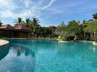 Phuket 2-Bedrooms 403m2 Private Poolside XL-Family Villa - 2