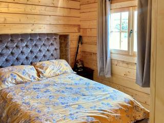 Wind Hall Log Cabin - 2