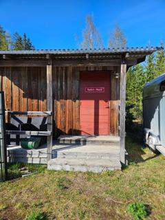 Ofvansjö Gård , Enkel stuga för övernattning på ett fd militärområde - Sandviken - 9