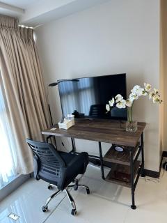 1 BR condo Uptown Parksuites BGC, high floor, morning sun - Manila - 4