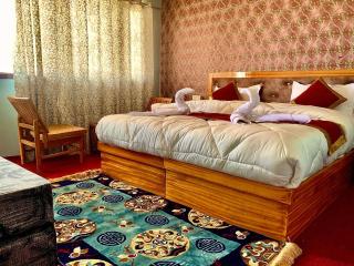 Mentsel Merak Pangong Lake - 0