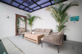 Ubu Villa California - 2 Bedrooms Villa in Yogyakarta - Sleman - 9