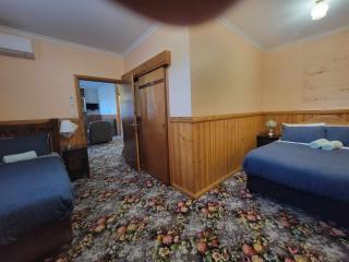 Snug as a Bug Omeo - 1