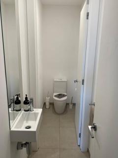 Lakeside 3 Bedroom home. - Melbourne - 4
