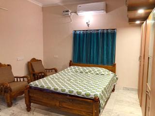 Good stay Nungambakkam 4bhk - 5