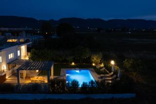 Villa G&K, An Enchanting Secluded Retreat - Romírion - 9