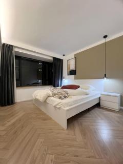 Eastern Hub - Jing'an Temple Branch Central air conditioning underfloor heating branded appliances with terrace near the subway on Nanjing West Road - 2