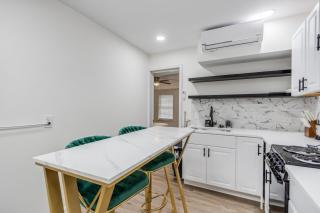Charming City Loft - Unit B - Washington - 4