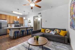 1BR Haven:Pool/Gym/Free Wi-Fi/ Walk to shops - Austin - 4