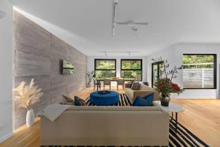 Super-Sized Luxury - Spa, Sauna, Steps to Trails - Warburton - 8