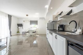 Master Road House - Maslenica - 1