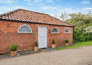 Stable Cottage - Neatishead - 0