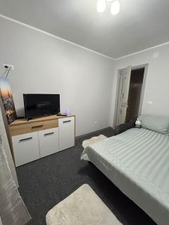 x 3 camere - apartament - NOU - Modern - aproape de centru - Iaşi - 2