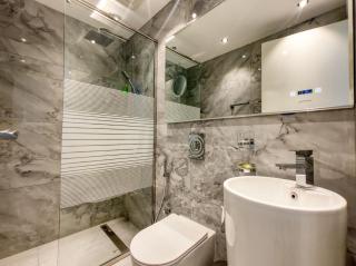 One Bedroom Apartment at MAG214 JLT by Al Sarya Holiday Home - Dubai - 9